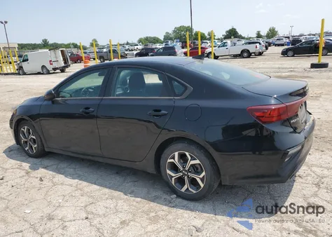 2021 Kia Forte Fe z USA, uszkodzony, nr VIN 3KPF24AD5ME264597